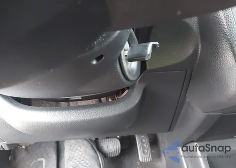 2009 Nissan Versa 1.8S из США, поврежденный, VIN 3N1BC11E29L379554